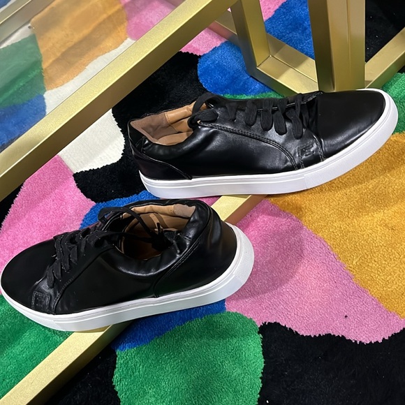 Gently used shoes for men great for work and everyday casual wear super comfy - Picture 4 of 8